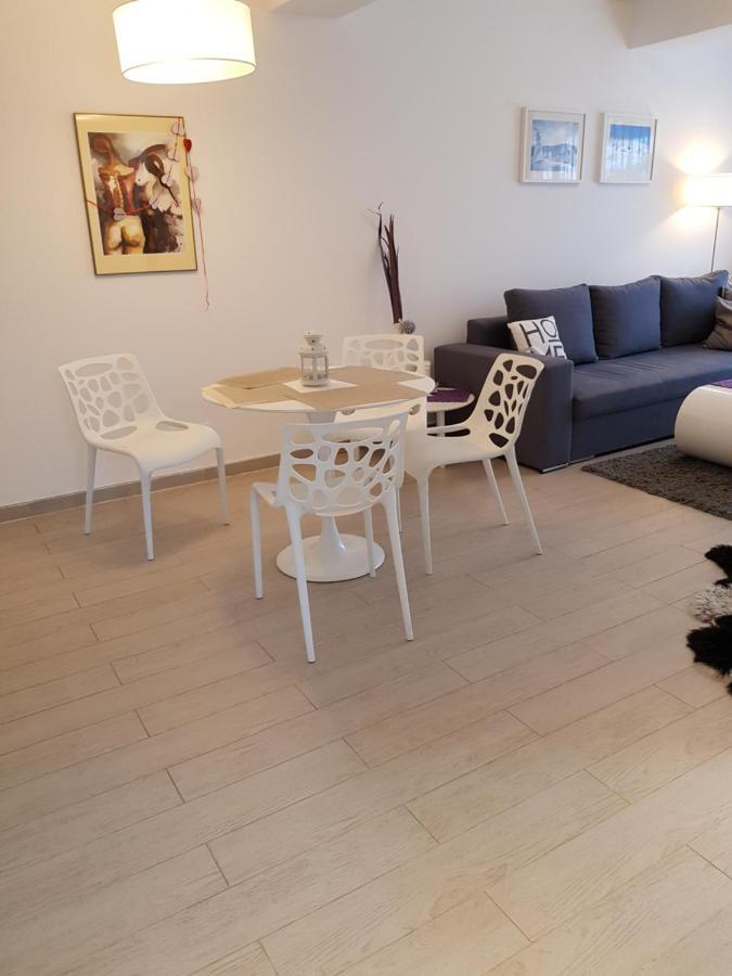 Apartament Czarna Gora Livigno Daire Sienna  Dış mekan fotoğraf